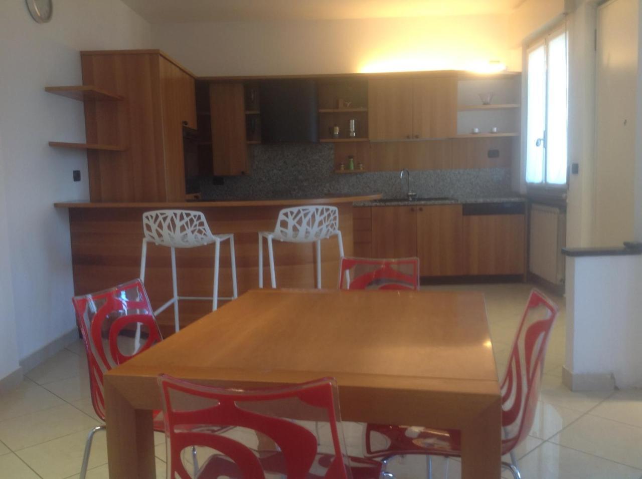 Villa Arianna Panoramic Apartments มัลเชซิเน ภายนอก รูปภาพ