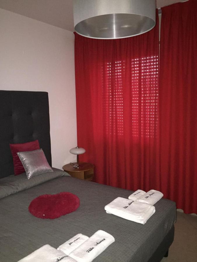 Villa Arianna Panoramic Apartments มัลเชซิเน ภายนอก รูปภาพ